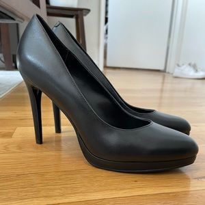 Nine West Quabree Platform Pumps, size 8